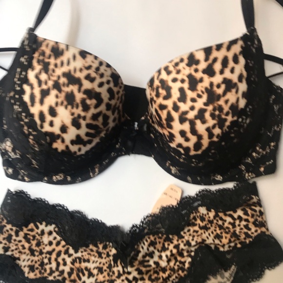 Victorias Secret Demi Bra & Cheeky Set - 32DD - Picture 4 of 6